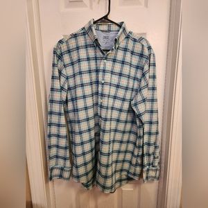 IZOD Saltwater Relaxed Classics - Medium